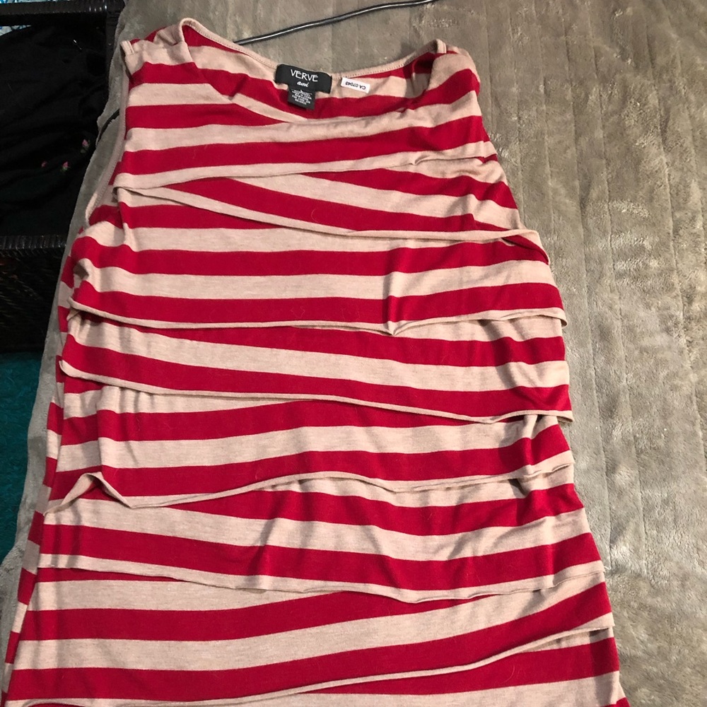Size L Verve Ami sleeveless shirt.
